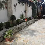 فندق St. George Pobedonosets 3*