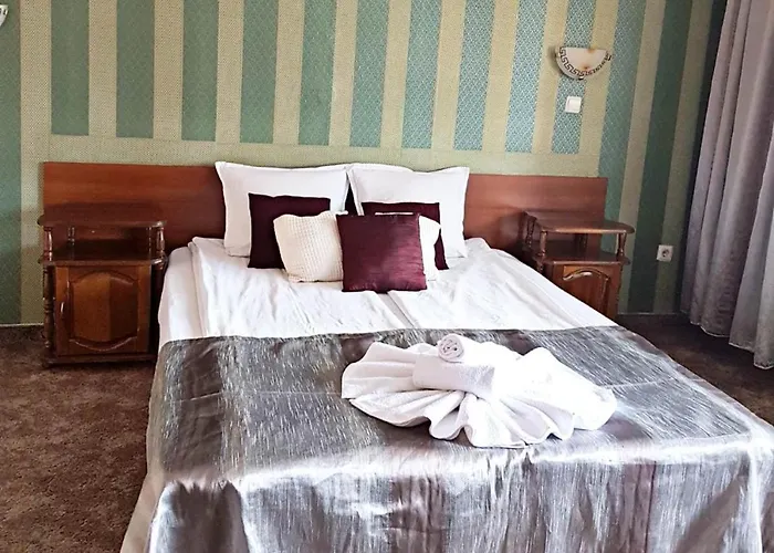 Ξενοδοχείο St. George Pobedonosets 3*