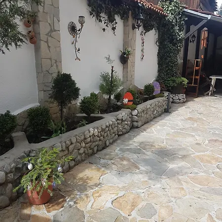 Hotel St. George Pobedonosets 3*