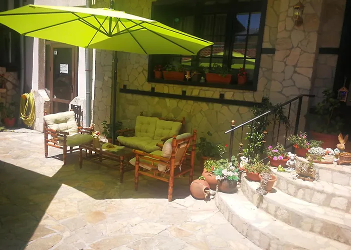 Hotel St. George Pobedonosets 3*