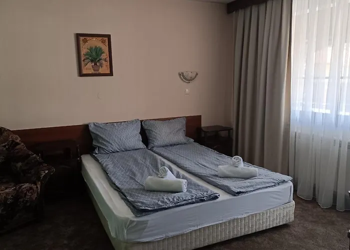 Hotel St. George Pobedonosets 3*